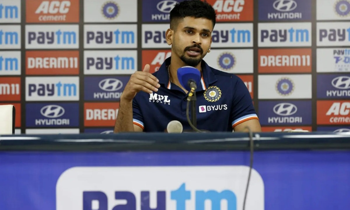 IND vs WI: अपनी शानदार पारी के बाद इंटरव्यू के दौरान ये क्या बोल गए श्रेयस अय्यर, मांगनी पड़ी माफी देखें वीडियो