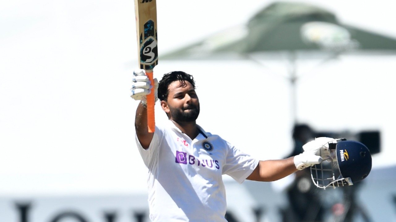 IND vs ENG: अपने गुरू धोनी को पछाड़ते हुए ऋषभ पंत ने रच दिया इतिहास, 49 साल बाद ऐसा करने वाले बने दूसरे भारतीय बल्लेबाज