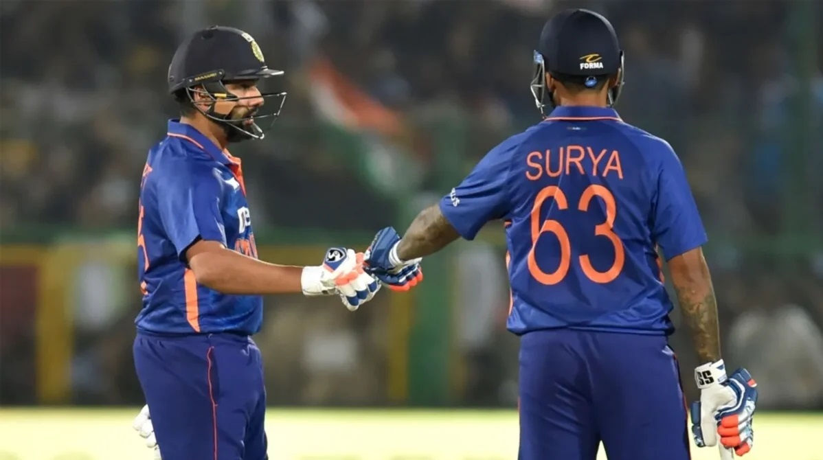 SuryaKumar Yadav को ओपनिंग करता देख दंग रह गए पूर्व कप्तान, जताई नाराजगी कहा, 'सूर्या का करियर मत बर्बाद करो...'