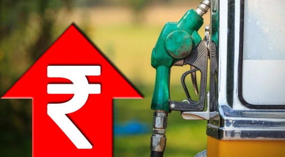 Petrol-Diesel Price: आज एक बार फिर से वाहन ईंधन की कीमतों ने दी भारी राहत, जारी हुए ताजा रेट