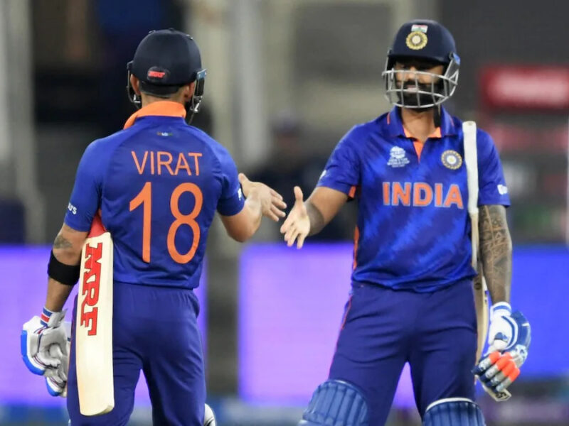 विराट कोहली एशिया कप से हुए बाहर तो ये 3 खिलाड़ी लेंगे उनकी जगह, दो बल्लेबाज़ों ने टी20 में शतक जमा कर मचाया ग़दर