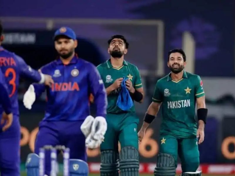 T20 World Cup 2021 में भारत बनाम पाकिस्तान के मुकाबले में ये 6 खिलाड़ी थे शामिल, लेकिन अबकी एशिया कप मुकाबले में नहीं मिला मौका