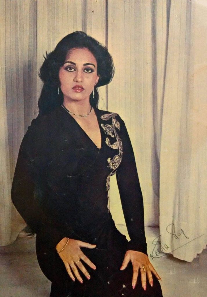 अभिनेत्री Reena Rai का बदला पूरा लुक, एक बार फिर से टीवी पर नजर आ सकती है रीना रॉय