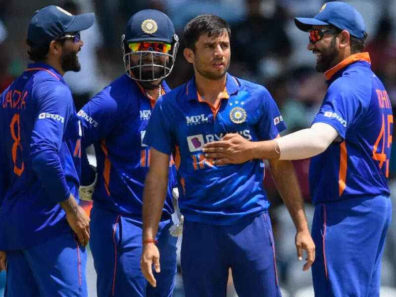 IND vs WI: वेस्टइंडीड के खिलाफ टी20 सीरीज जीतने के बाद अपना दबदबा कायम रखने इस प्लेइंग 11 को मौका देंगे रोहित शर्मा, इस खिलाड़ी की हो सकती हैं वापसी