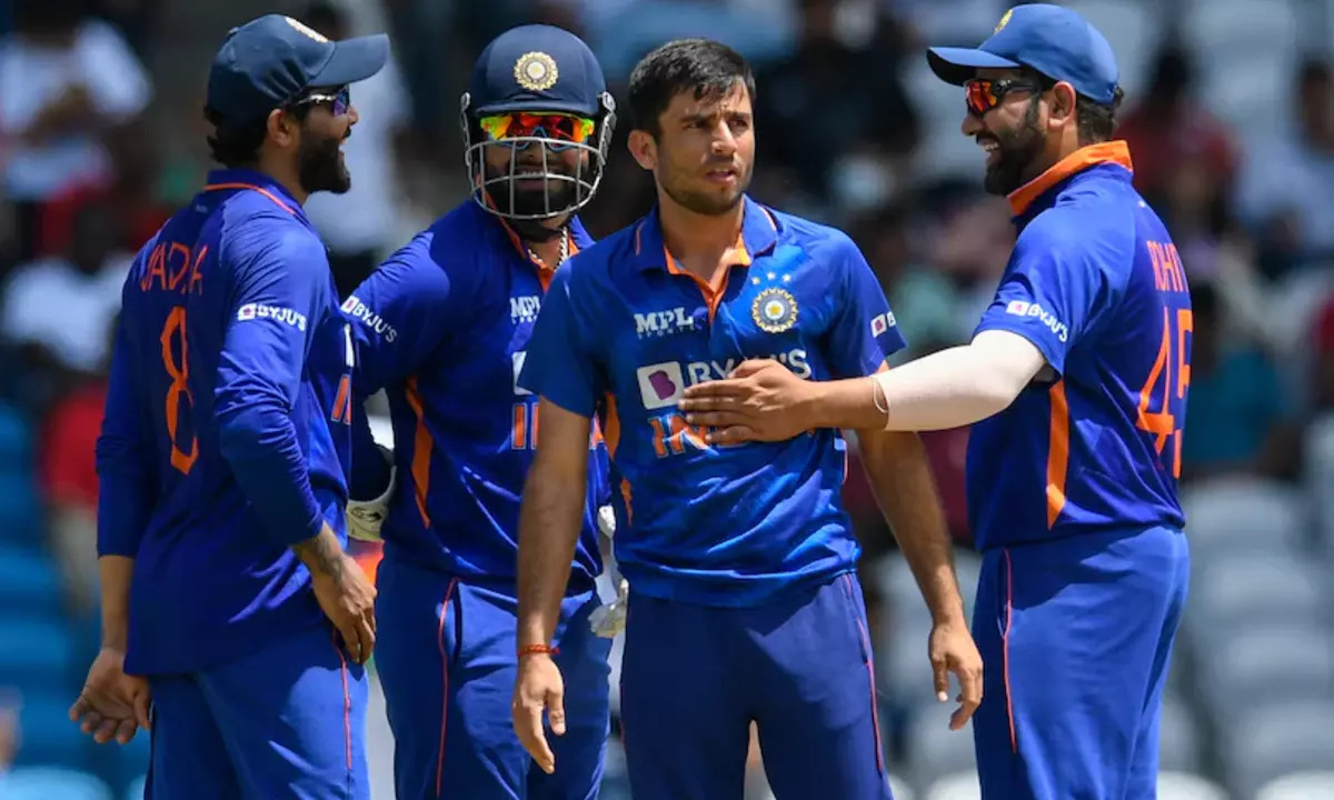 IND vs WI: वेस्टइंडीज के खिलाफ टी20 सीरीज जीतने के बाद अपना दबदबा कायम रखने इस प्लेइंग 11 को मौका देंगे रोहित शर्मा, इस खिलाड़ी की हो सकती हैं वापसी