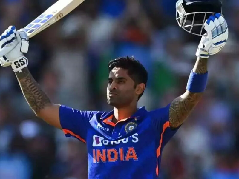 ICC T20 RANKING: भारत की जीत के बाद अब टी20 रैकिंग में चमके सूर्यकुमार यादव, बाबर आजम को छोड़ने वाले हैं पीछे, देखें रैकिंग