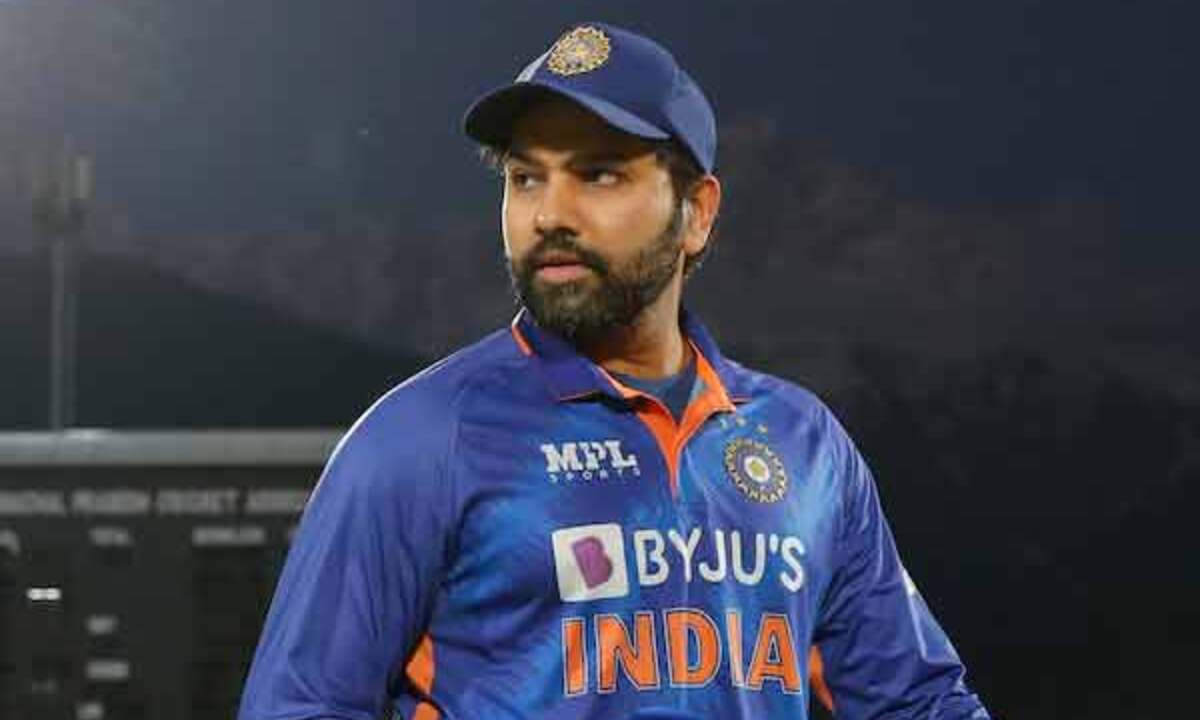 विश्व कप से पहले बार-बार ओपनिंग बल्लेबाज बदल रही भारतीय टीम, रोहित शर्मा ने साफ बताया इस रणनीति के पीछे की वजह