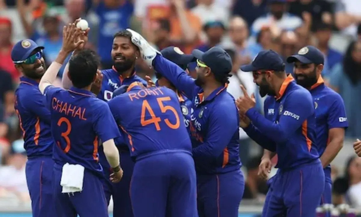 वनडे और T20 में एक भी छक्का नहीं लगा पाए टीम इंडिया के ये 3 दिग्गज़ खिलाड़ी, हैरान करने वाला है लिस्ट में शामिल