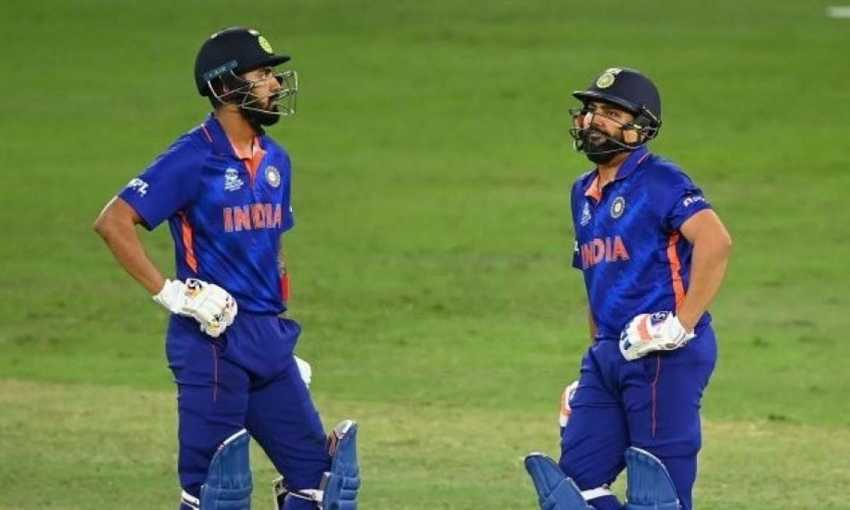 एशिया कप में केएल राहुल की जगह इस खिलाड़ी को करनी चाहिए ओपनिंग बल्लेबाजी- पूर्व पाकिस्तानी खिलाड़ी का आया बड़ा बयान