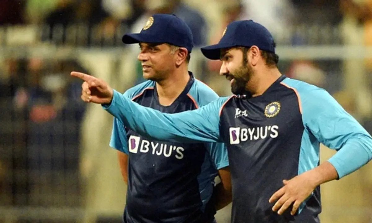 BAN vs IND: रोहित शर्मा दूसरे टेस्ट मैच से हुए बाहर तो इस खिलाड़ी की खुल गई किस्मत, मिल गया टीम में खेलने का मौका