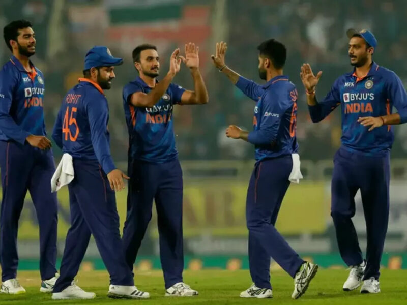ASIA CUP 2022: जसप्रीत बुमराह और हर्षल पटेल नहीं बने एशिया कप का हिस्सा, वहीं इन 3 खिलाड़ियों ने स्टैंडबॉय प्लेयर्स में बनाई अपनी जगह
