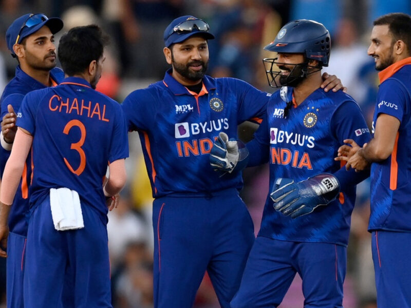 ASIA CUP 2022: एशिया कप में यह 3 भारतीय खिलाड़ी नहीं बनेंगे प्लेइंग 11 का हिस्सा, केएल राहुल और विराट कोहली की वापसी इस खिलाड़ी के लिए बनी खतरे की घंटी