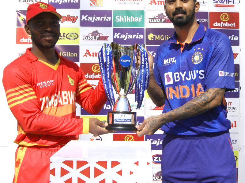 IND vs ZIM: भारत ने जिम्बाब्वे के खिलाफ पहले वनडे में जीता टॉस! पहले गेंदबाज़ी का फैसला, जानें राहुल की कप्तानी में किसे मिला है मौका