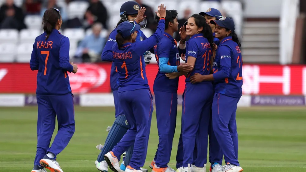 इंग्लैंड की जमीं पर 23 सालों के बाद women's cricket team ने रचा इतिहास, जाने मैच से जुड़ी खास 5 बातें