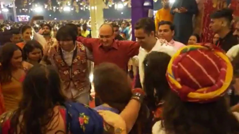 Neeraj Chopra ने गुजराती स्टाइल में किया गरबा, National Games की ओपनिंग सेरेमनी ही मनाया जश्न