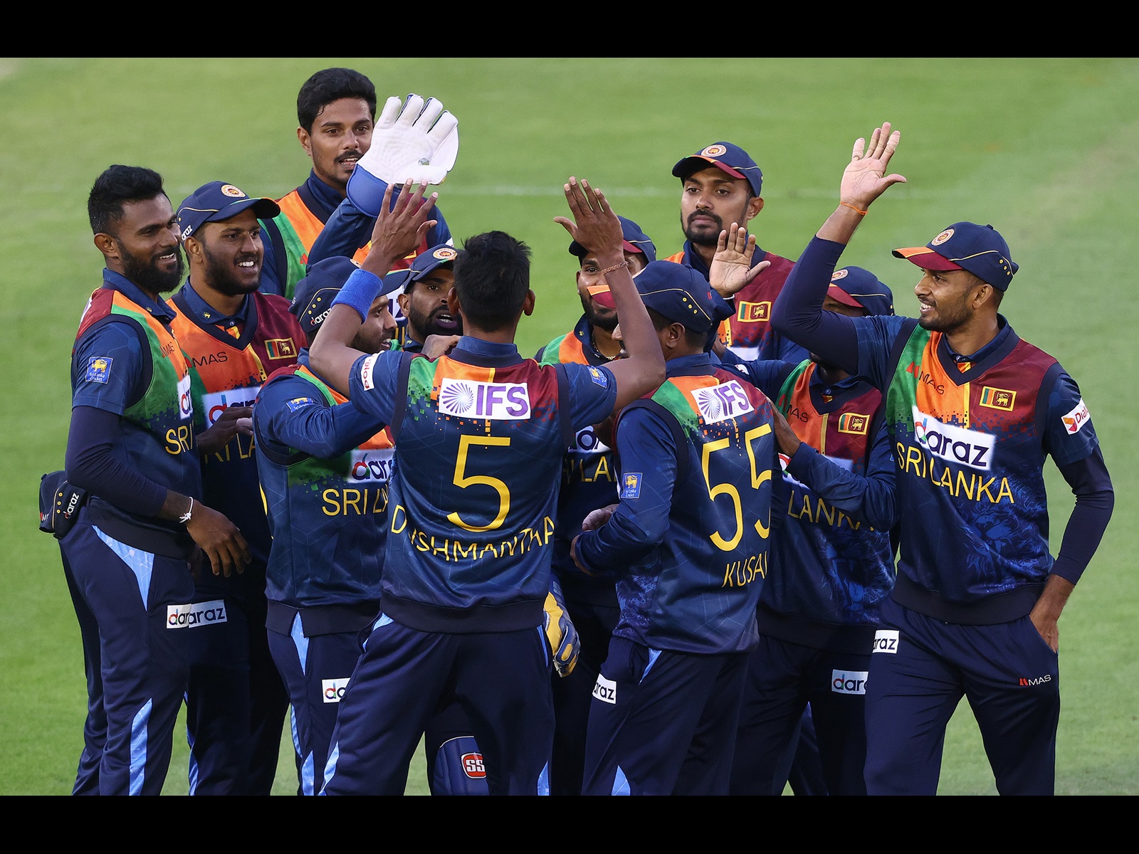 T20 WORLD CUP: श्रीलंका के दुष्मंथा चमीरा हुए चोटिल, टी20 वर्ल्ड कप से भी हुए बाहर, मुश्किल हुई एशियाई चैंपियन की राह