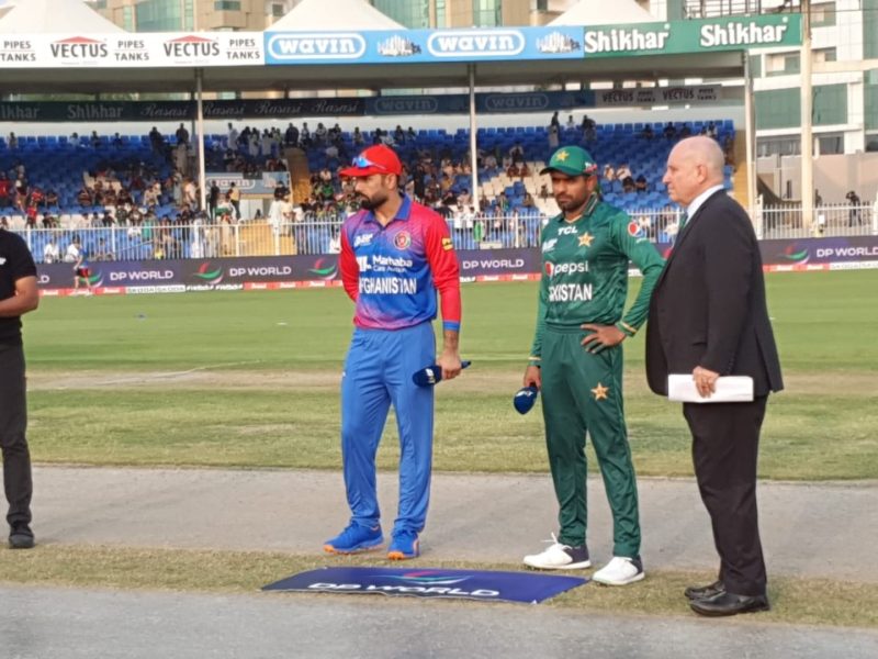 PAK vs AFG: पाकिस्तान ने अफगानिस्तान के खिलाफ जीता टॉस! चुनी पहले गेंदबाज़ी, देखें दोनों टीमों की प्लेइंग XI