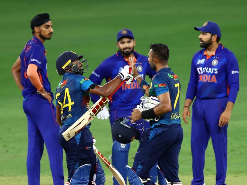 IND vs SL: एशिया कप में मुँह की खाने पर टीम इंडिया के खिलाड़ियों से ज़्यादा टीम मैनेजमेंट की गलती, जानिए वज़ह