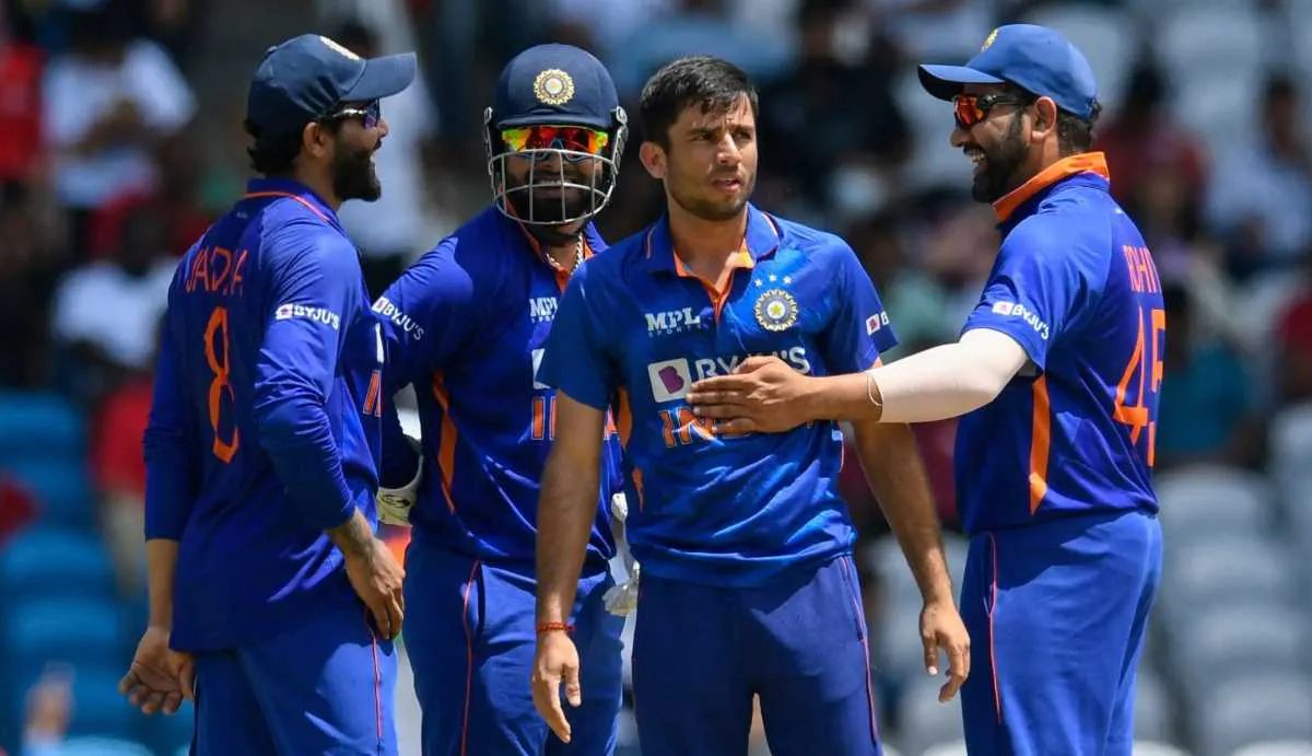 एशिया कप में टीम इंडिया के साथ इस खिलाडी का टी20 करियर का भी हुआ THE END, फेवरेटिज्म से मिल रहा था अब तक मौका