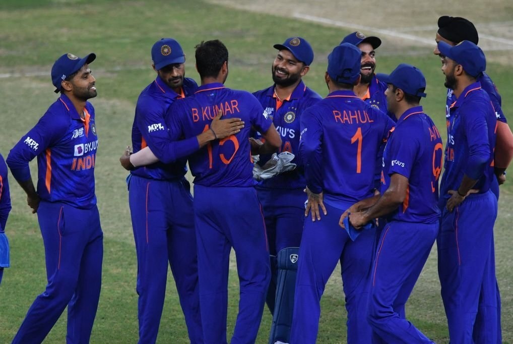ASIA CUP में देश के लिए बल्कि अपने लिए खेल रहे थे ये 3 खिलाड़ी, टीम के बाहर होते ही आ गए फॉर्म में वापस
