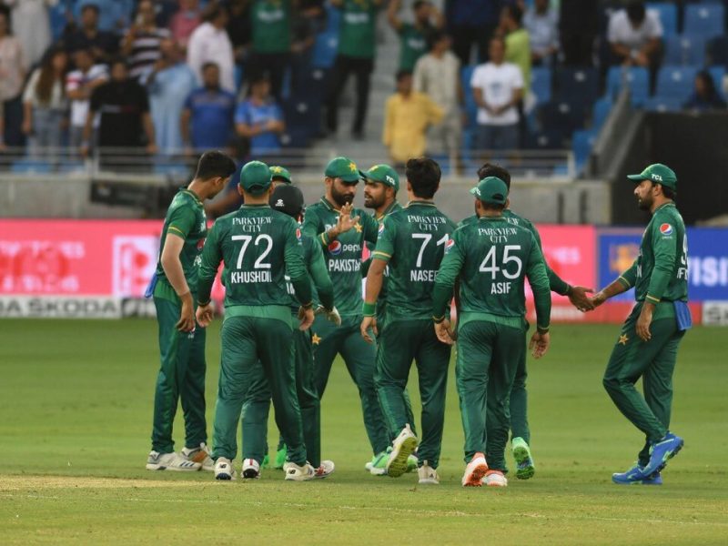 PAK vs AFG: अफगानिस्तान के खेल बिगाड़ने बाबर आजम चलेंगे अपनी सबसे बड़ी चाल, महामुकाबले में ऐसी होगी प्लेइंग 11