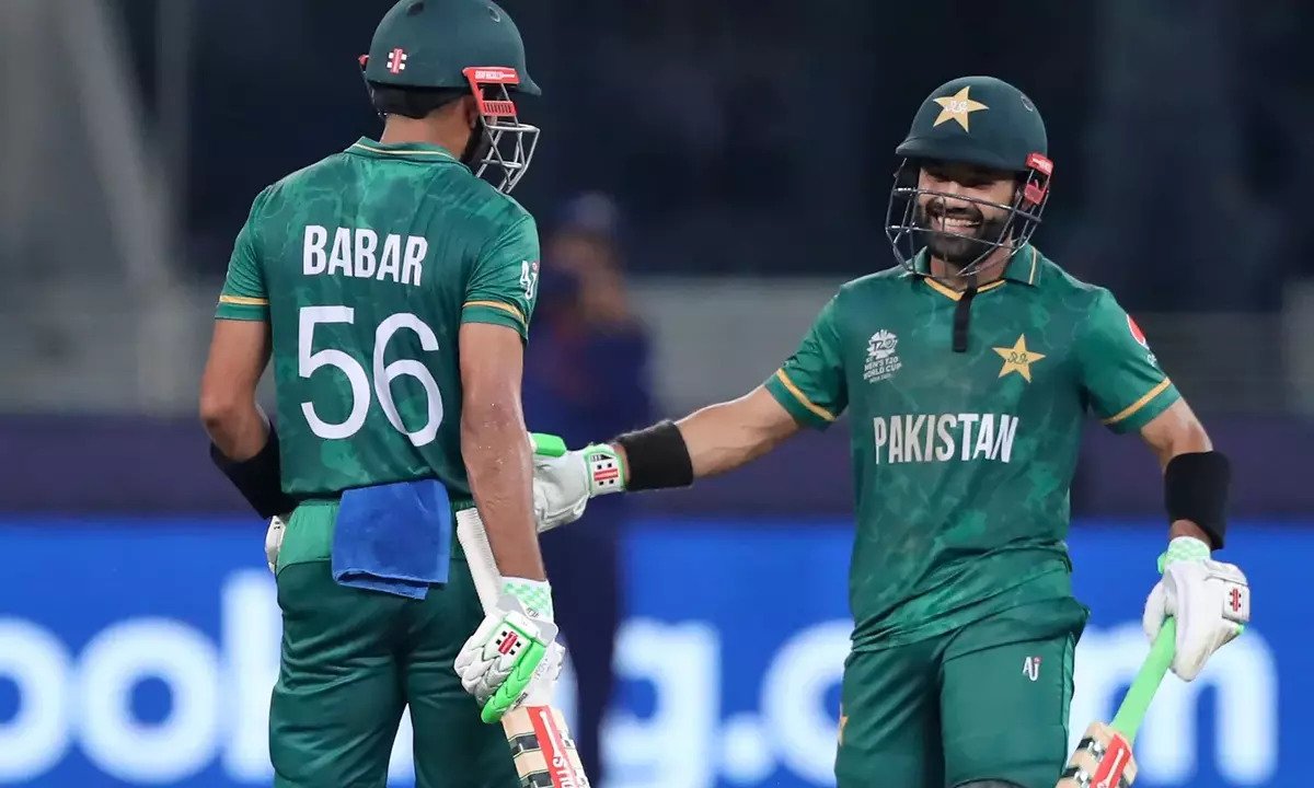 PAK vs HK: भारत से मिली करारी हार के बाद पाकिस्तान कैंप में मची खलबली, टूट जाएगी बाबर-रिजवान की जोड़ी?