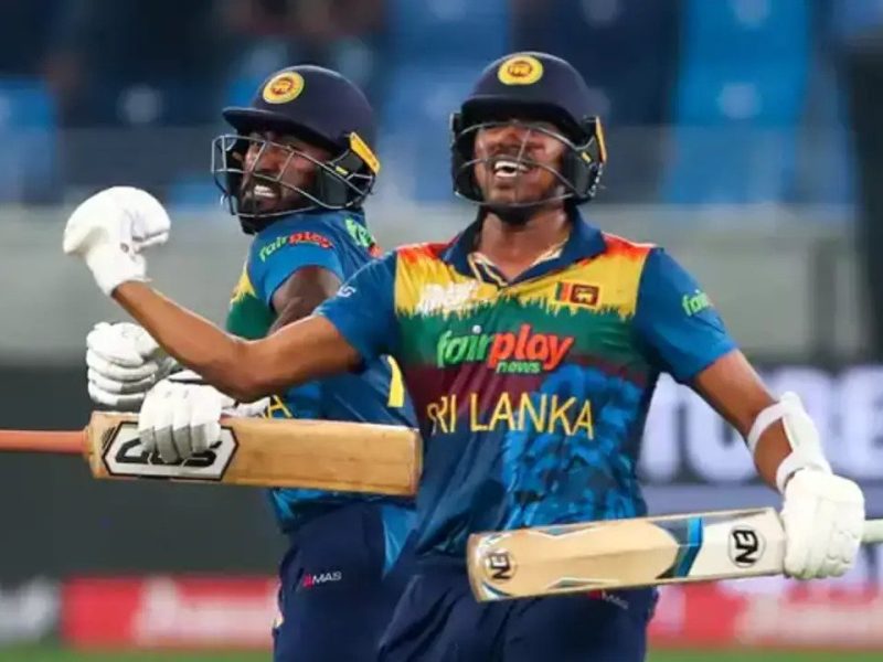 SL vs BAN: श्रीलंका ने आखिरी ओवर थ्रिलर एनकाऊंटर में बांग्लादेश को मात देकर टॉप-4 का कटवा टिकट, जानें पाइंट्स टेबल में बाकी टीमों का हाल