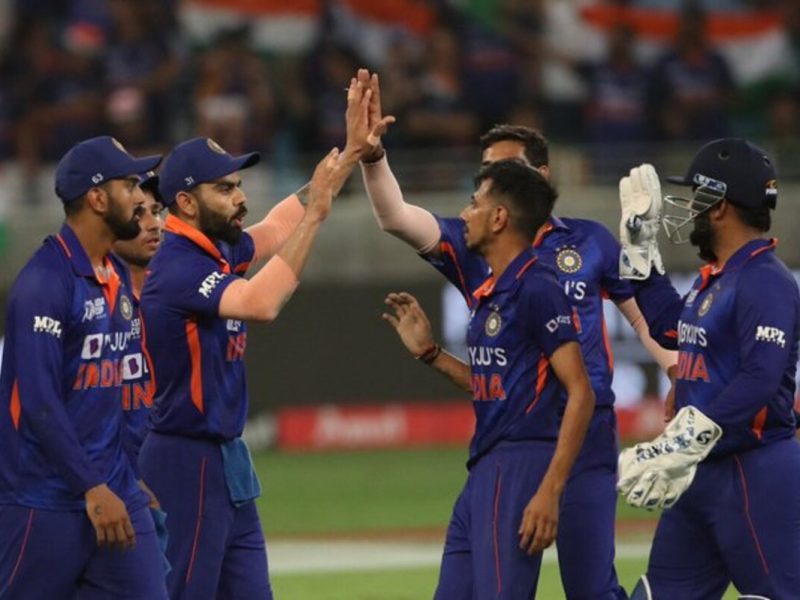 IND vs AFG: अफगानिस्तान के खिलाफ लाज़ बचाने के लिए 3 बड़े बदलाव करेंगे रोहित शर्मा, ऐसी हो सकती है प्लेइंग 11