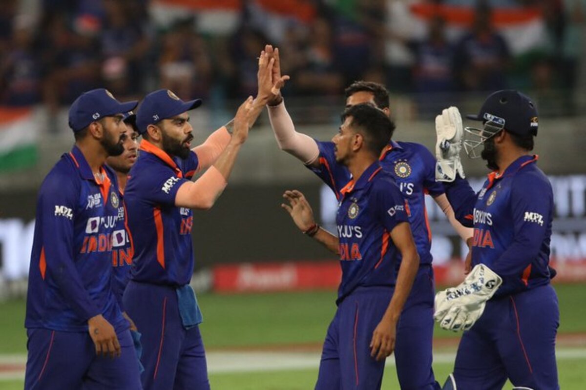 IND vs AFG: अफगानिस्तान के खिलाफ लाज़ बचाने के लिए 3 बड़े बदलाव करेंगे रोहित शर्मा, ऐसी हो सकती है प्लेइंग 11