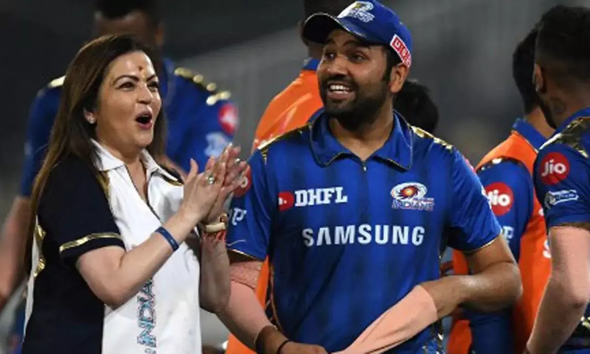 जीत के फॉर्मूले को वापस दोहराने मुंबई इंडियंस ने इन 4 बड़े दिग्गजों को दी बड़ी जिम्मेदारी, अब ट्रॉफी हैं पक्की