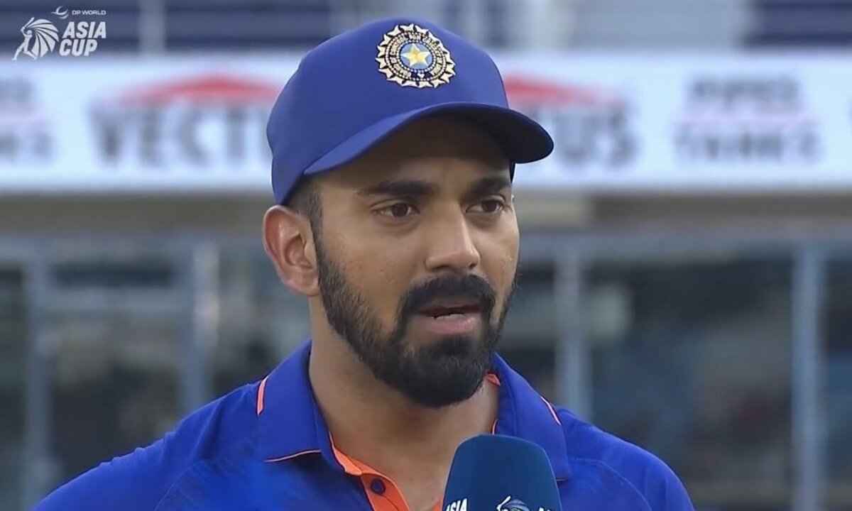 IND vs AFG: "यह रवैया भारतीय टीम को ले डूबेगा"- रोहित शर्मा की जगह कप्तानी करने उतरे केएल राहुल को देख भारतीय फैंस का चढ़ा पारा