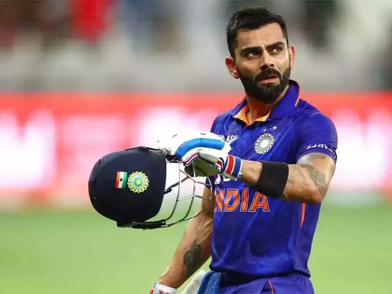 सुबह-सुबह पांच बजे इस महिला फैन के कमरे में मिलने पहुंचे गए थे किंग विराट कोहली, इस क्रिकेटर ने किया बड़ा खुलासा