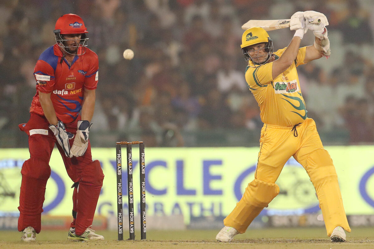 RSWS 2022, ENG-L vs AUS-L: रोड सेफ्टी वर्ल्ड सीरीज में ऑस्ट्रेलिया लेजेंड्स का दब दबा कायम, अब इंग्लैंड लेजेंड्स को 6 विकेट से रौंदा