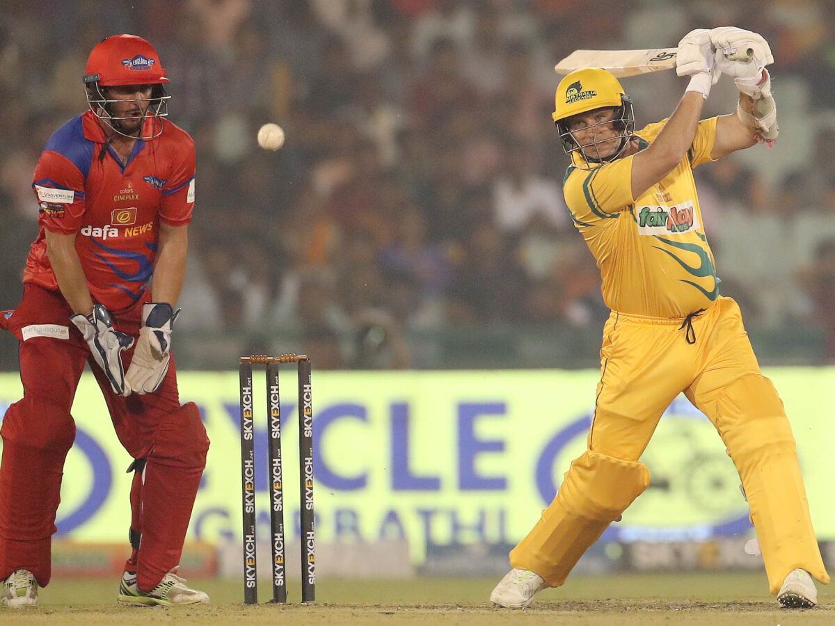 RSWS 2022, ENG-L vs AUS-L: रोड सेफ्टी वर्ल्ड सीरीज में ऑस्ट्रेलिया लेजेंड्स का दब दबा कायम, अब इंग्लैंड लेजेंड्स को 6 विकेट से रौंदा