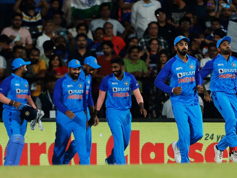 IND vs AUS: ऑस्ट्रेलिया के खिलाफ सीरीज जीतने के लिए कप्तान रोहित शर्मा टीम में करेंगे ये 3 बड़े बदलाव, हर्षल पटेल का बाहर होना तय