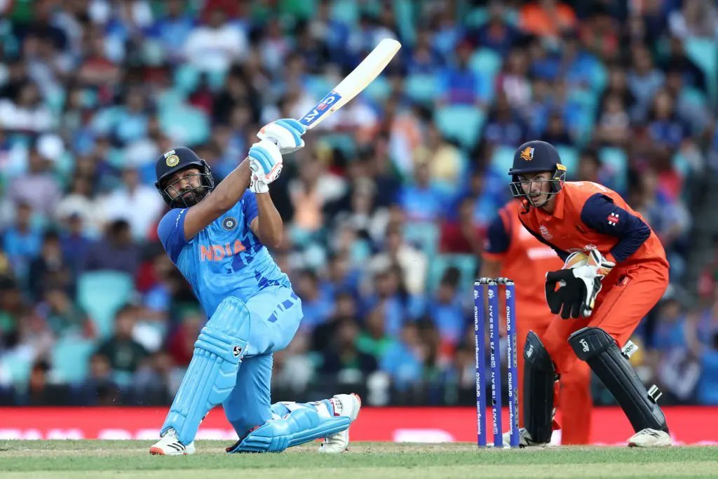 रोहित शर्मा अब युवराज सिंह, क्रिस गेल और गावस्कर के रिकॉर्ड्स को तोड़कर निकले आगे, हिटमैन का चल गया जादू