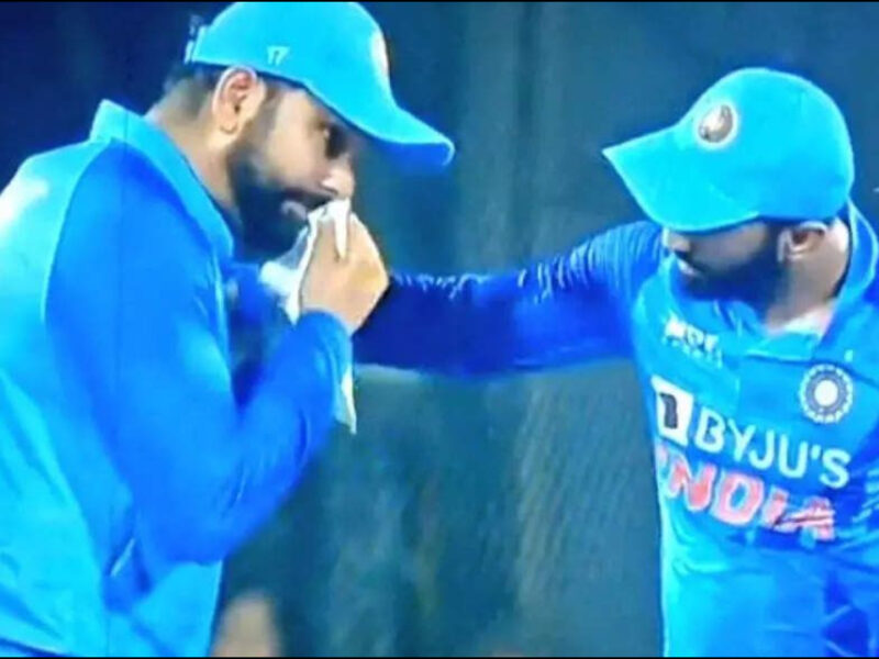 रोहित शर्मा की नाक से बीच मैदान पर आ गया खून, तो खिलाड़ी संग डर गए सभी फैंस, जानिए क्या हुआ था हिटमैन को