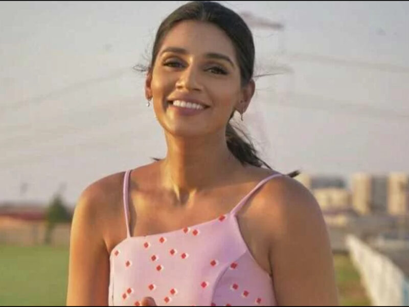 संजना गणेशन (महिला एंकर)