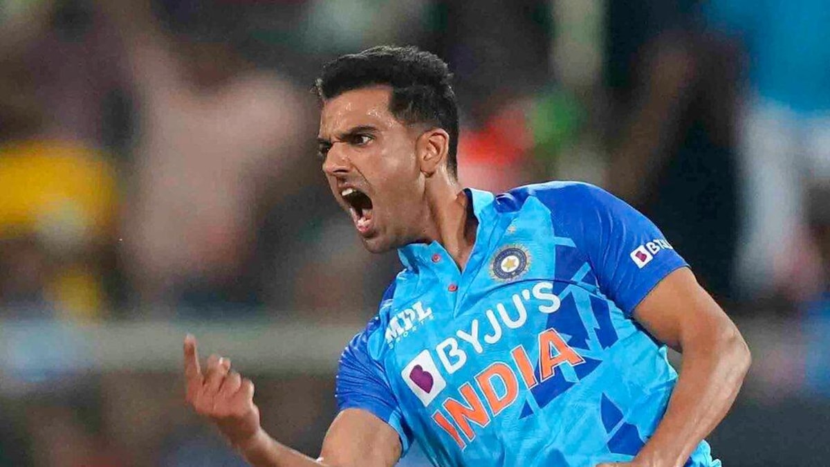 T20 WORLD CUP: दीपक चाहर चोटिल होकर वनडे सीरीज से हुए बाहर, जसप्रीत बुमराह का रिप्लेसमेंट बन जल्द ये खिलाड़ी आस्ट्रेलिया के लिए भरेगा उड़ान