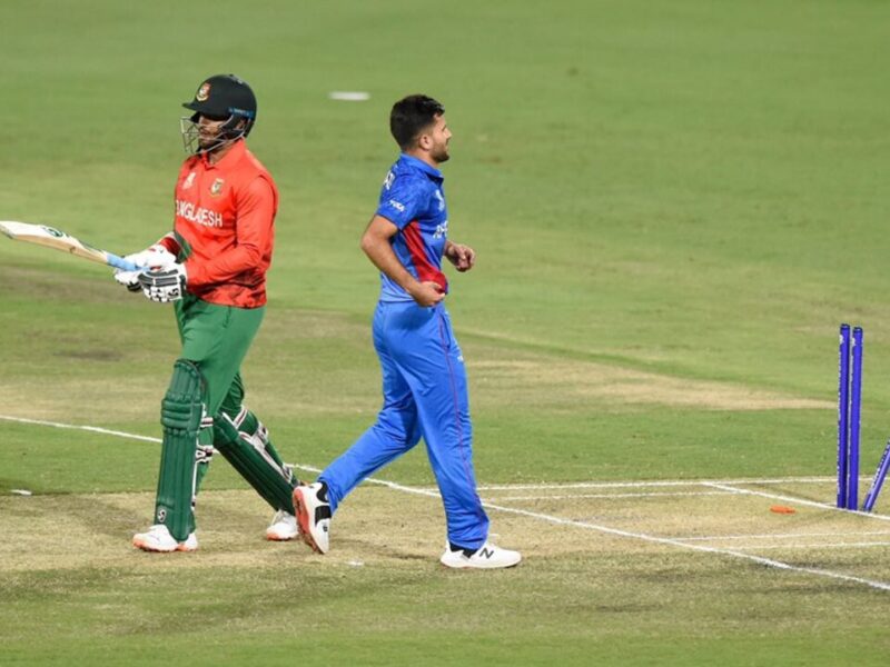 AFG vs BAN: अफगानी गेंदबाजों की फिरकी से नहीं बच पायी बांग्लादेश 20 ओवर में बना पायी सिर्फ 98, अफगानिस्तान ने 64 रनों से दर्ज कर ली शानदार जीत