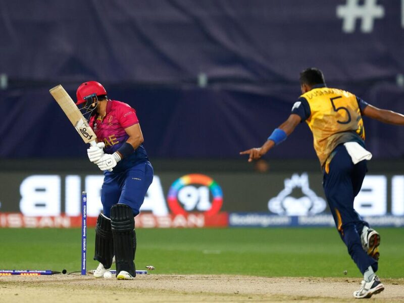 SL vs UAE: दुश्मांथा और हसरंगा के सामने ताश के पत्तों की तरह बिखर गई यूएई की बल्लेबाजी, श्रीलंका ने 79 रनों से दर्ज की प्रचंड जीत