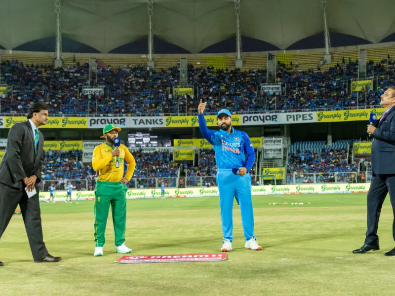IND vs SA: भारत ने साउथ अफ्रीका के खिलाफ दूसरे टी20 मैच में जीता टॉस! चुनी पहले गेंदबाज़ी, बुमराह की जगह इस खिलाडी को मिला मौका