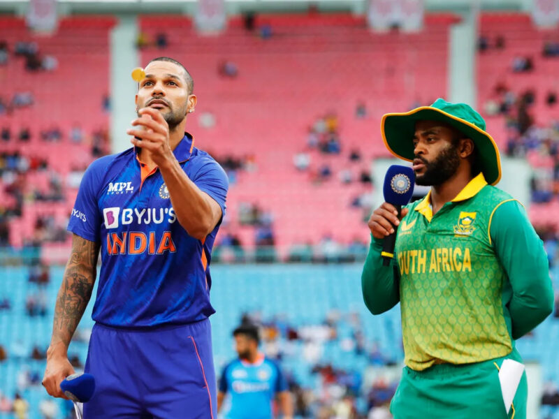 IND vs SA: भारत ने साउथ अफ्रीका के खिलाफ सीरीज डीसाईडर मैच में जीत टॉस! चुनी पहले गेंदबाज़ी, जानें भारतीय टीम की प्लेइंग-XI