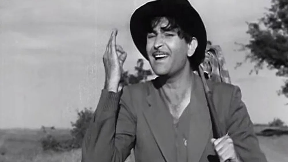 आरके स्टूडियो के बाद इस बड़ी कंपनी ने खरीदा Raj Kapoor का चेंबूर वाला बंगला, जाने कौन है खरीददार