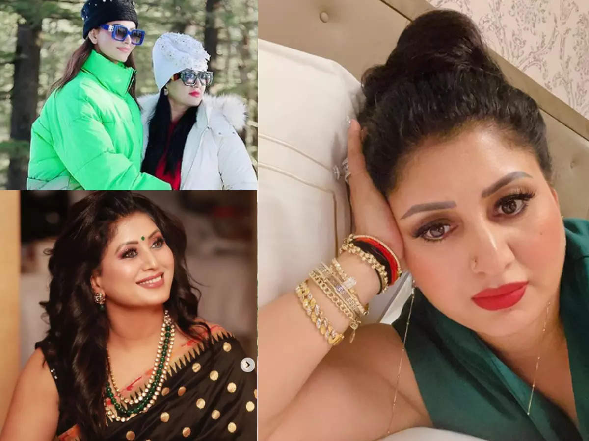 उर्वशी रौतेला की मां मीरा रौतेला हैं बला की खूबसूरत, मां बेटी के बीच है कुछ ऐसा बांड