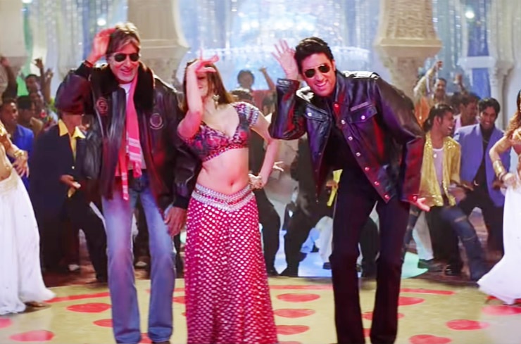 Bollywood Celebs: फिल्मों में हीरो हीरोइन के द्वारा पहने गए कपड़ों का क्या करते हैं मेकर्स, खुल गया सबसे बड़ा राज