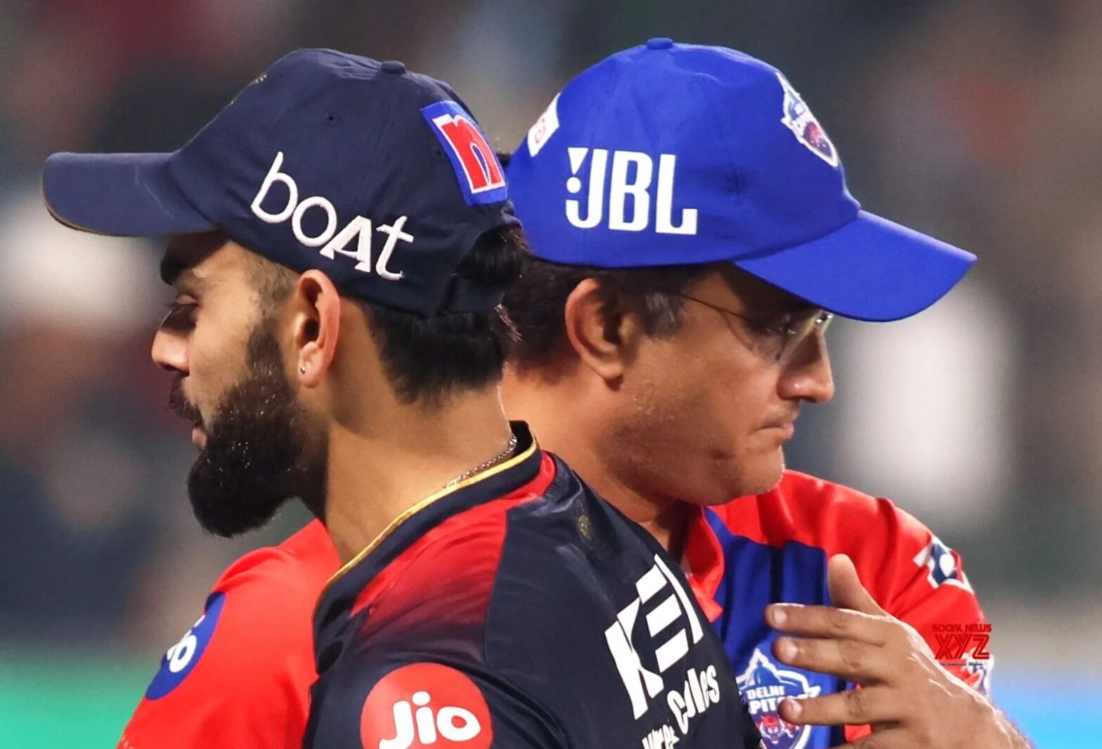 Sourav Ganguly ने फिर से किंग कोहली को सुनाई खरी खोटी, कहा “वो IPL नहीं जीत सकता”